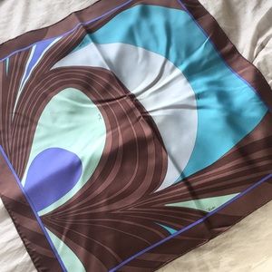 🍬 EMILIO PUCCI Signature Silk Square Scarf